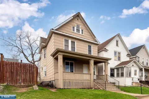 Duluth Duplex with Rental Income