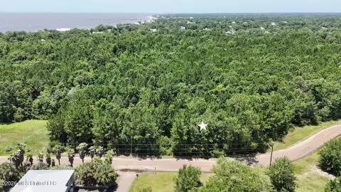 Coastal Residential Lot in Lakeside