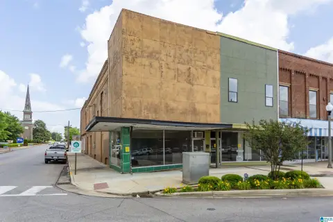 Corner Building in Historic Downtown