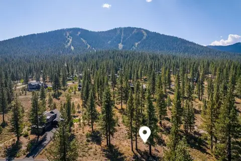 Lahontan Homesite in Truckee