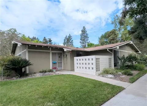 Bungalow-Style Quadplex