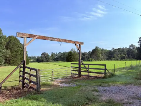 Recreational Farmland Acreage with Pond