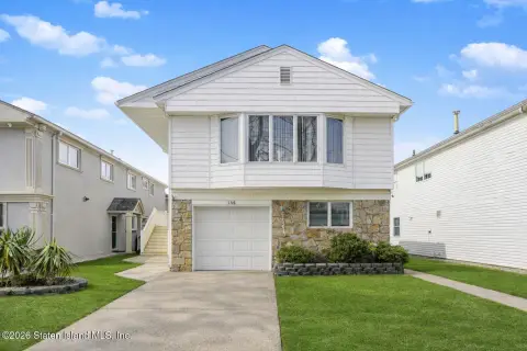 Staten Island High-Ranch Two-Family