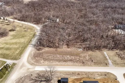 Residential Lot Near Amana Golf