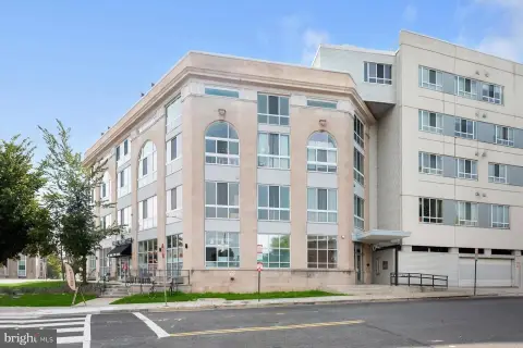 Residential Income Property with Rooftop Deck