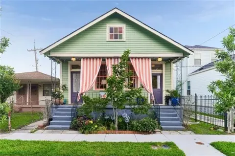 Carrollton West Double with Charm
