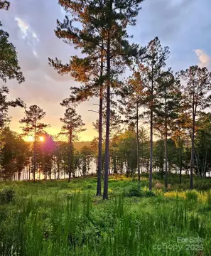 Waterfront Homesite on Lake Rhodhiss