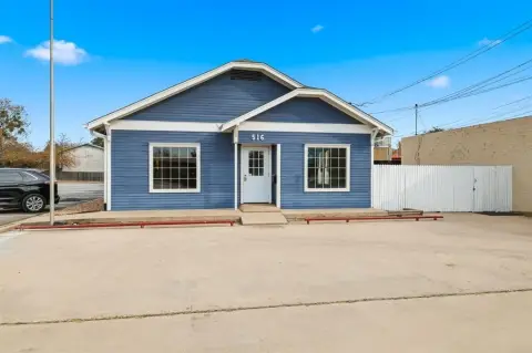 Denton Retail/Daycare Opportunity