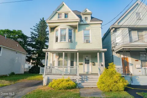 Duplex with Separate Electric and Gas Meters