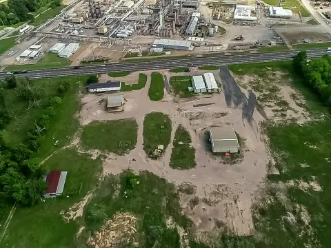 Flex Property with Construction Yard