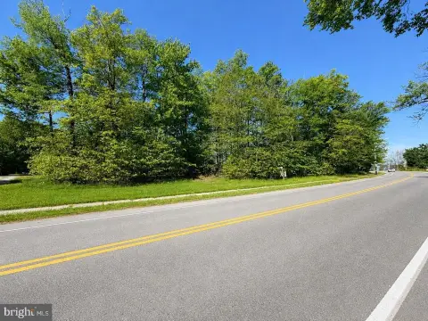 Level Commercial Land