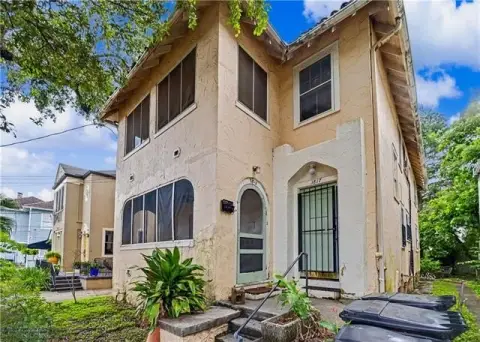 Income-Generating Duplex with Porches