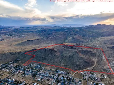 Expansive Land with Panoramic Views