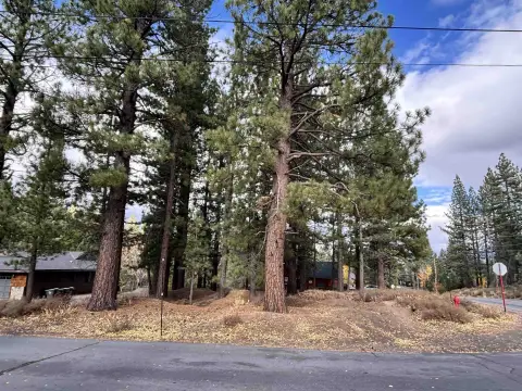 Residential Lot in Sierra Meadows