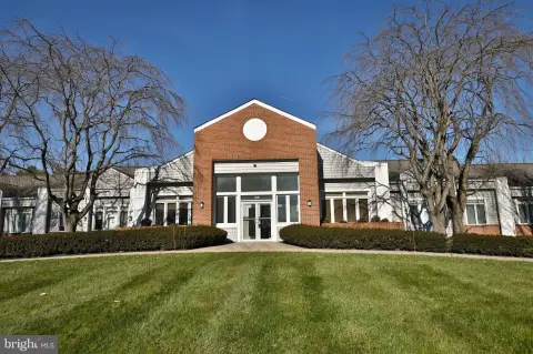 Luxurious Office Space Available