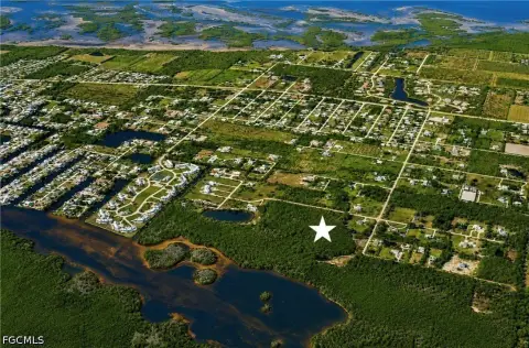 Zoned Gulf-Access Farmland Parcel