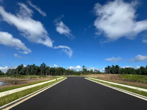 Commercial Lot in Growing District