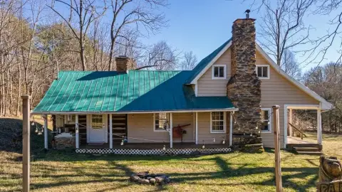 Charming Log Cabin on Acres