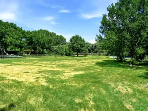 Colleyville Homesite with In-Ground Pool