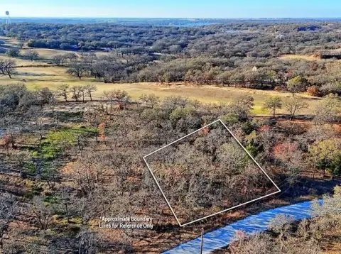 Nocona Treed Golf Course Lot