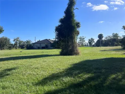Residential Land in Burnt Store Lakes