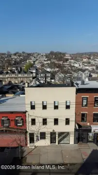 Mixed-Use Building in Rosebank