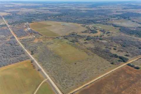 305-Acre High-Fenced Ranch