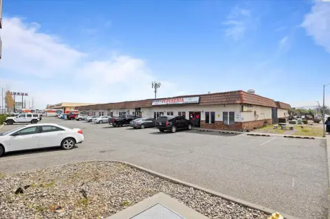 Pasco Retail Opportunity For Sale