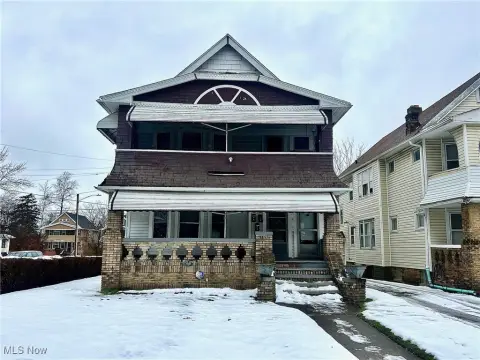 Well-Maintained Triplex in Cleveland, OH