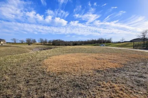 Homesite in Gated Lake Community