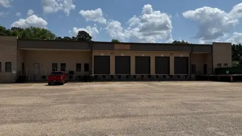 Single-Use Industrial Warehouse