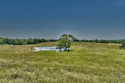 La Grange Acreage with Creek