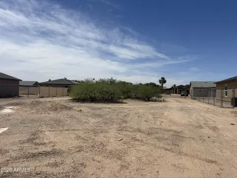 Residential Lot Near the Lake