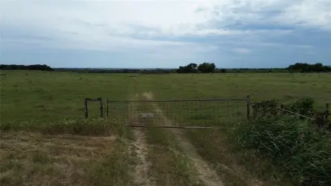 202-Acre Ranch in Hillsboro, TX