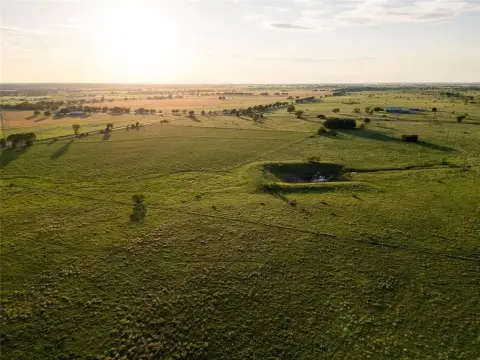 Crawford, TX Unimproved 145-Acre Land