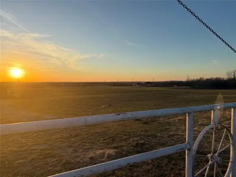 40 Acres on Chisholm Trail