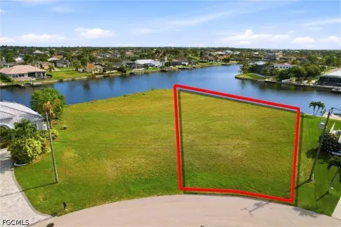 Gulf Access Waterfront Corner Lot