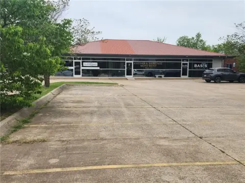 Springdale Retail/Office Building For Sale