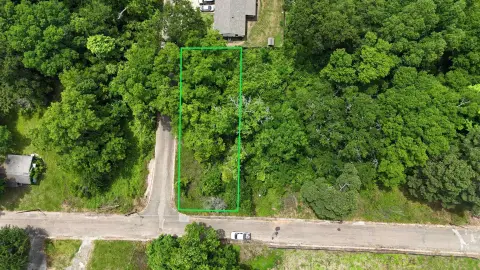 Corner Lot in Gilmer, TX