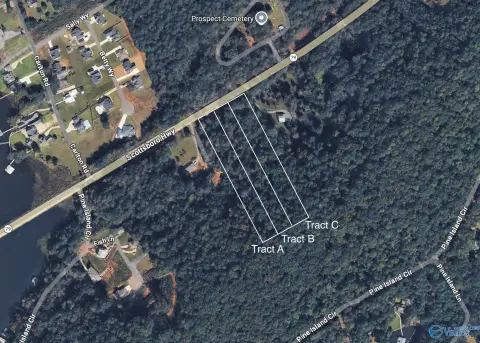 Land with Lake Access