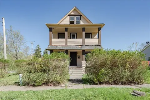 Cleveland Duplex: Investment Opportunity