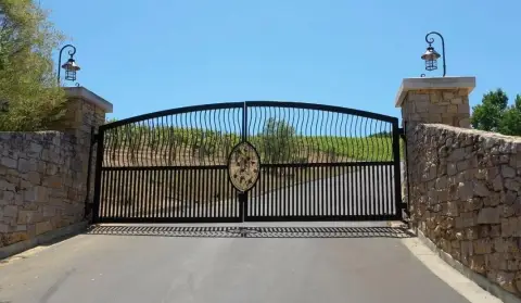 Vineyard Land Ready-to-Build Homesites