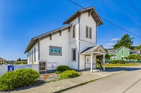 Church Building with Flexible Gathering Space
