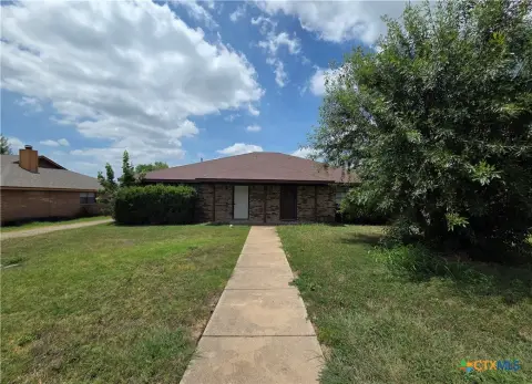 Four-Side Brick Duplex