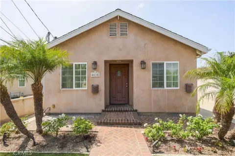 Duplex Property With Garage