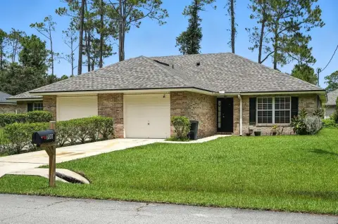 Three-Bedroom Duplex With Rear Patios