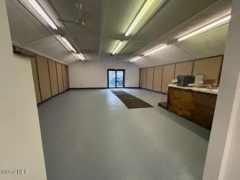 Saratoga Springs Commercial Space