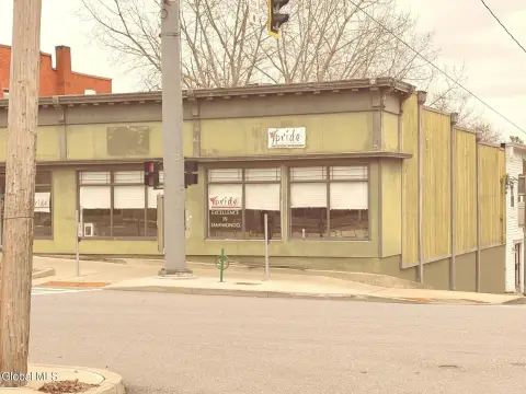 Mixed-Use Retail Office Space