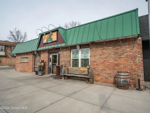 Mixed-Use Property Near Albany Med