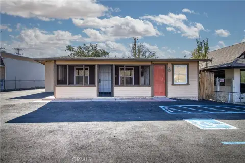 Yucca Valley Commercial Building